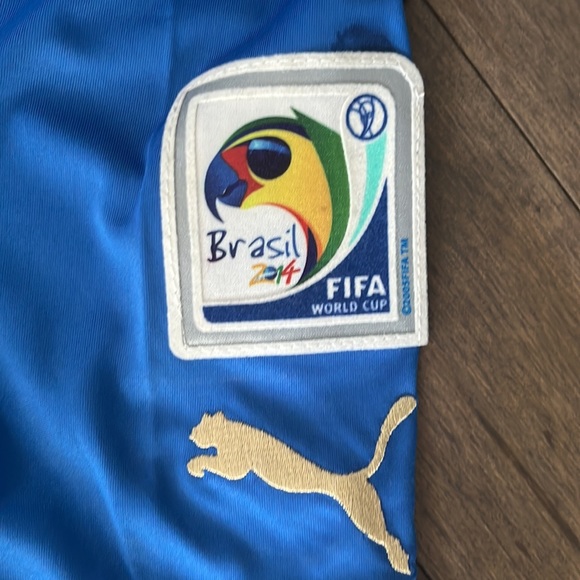 Italy Football Kit Jersey And Shorts. - Picture 8 of 16